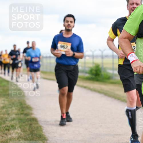14.09.2025 - Airport Race Dr. Thomas Lammeyer http://msf.ph/oto/8878963 14.09.2025 12:27:28 Laufen 962, 203 meine-sportfotos.de