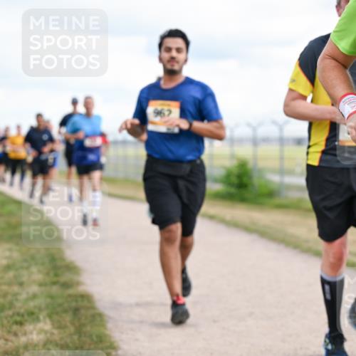 14.09.2025 - Airport Race Dr. Thomas Lammeyer http://msf.ph/oto/8878964 14.09.2025 12:27:28 Laufen 42, 203 meine-sportfotos.de