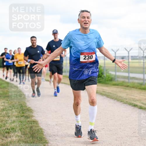 14.09.2025 - Airport Race Dr. Thomas Lammeyer http://msf.ph/oto/8878986 14.09.2025 12:27:31 Laufen 230 meine-sportfotos.de