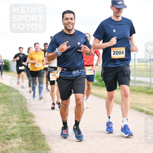 14.09.2025 - Airport Race Dr. Thomas Lammeyer http://msf.ph/oto/8879006 14.09.2025 12:27:33 Laufen 1011, 10, 0, 2004 meine-sportfotos.de