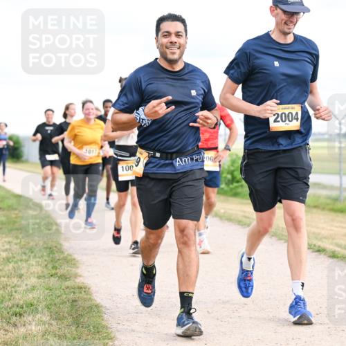 14.09.2025 - Airport Race Dr. Thomas Lammeyer http://msf.ph/oto/8879007 14.09.2025 12:27:33 Laufen 100, 2004 meine-sportfotos.de