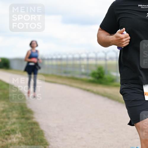 14.09.2025 - Airport Race Dr. Thomas Lammeyer http://msf.ph/oto/8879055 14.09.2025 12:27:39 Laufen 969, 989 meine-sportfotos.de