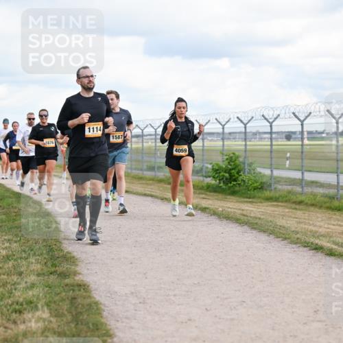 14.09.2025 - Airport Race Dr. Thomas Lammeyer http://msf.ph/oto/8879116 14.09.2025 12:27:54 Laufen 1876, 1114, 1587, 4059 meine-sportfotos.de
