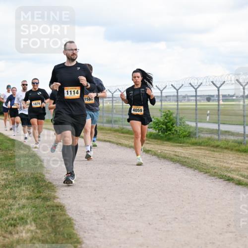 14.09.2025 - Airport Race Dr. Thomas Lammeyer http://msf.ph/oto/8879121 14.09.2025 12:27:54 Laufen 1876, 1114, 1587, 4059 meine-sportfotos.de