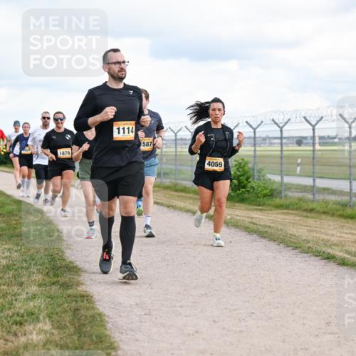 14.09.2025 - Airport Race Dr. Thomas Lammeyer http://msf.ph/oto/8879124 14.09.2025 12:27:54 Laufen 9, 1876, 1114, 1587, 4059 meine-sportfotos.de