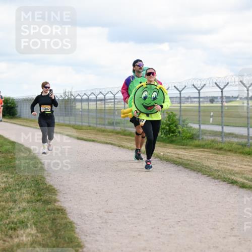 14.09.2025 - Airport Race Dr. Thomas Lammeyer http://msf.ph/oto/8879221 14.09.2025 12:28:06 Laufen 1342 meine-sportfotos.de