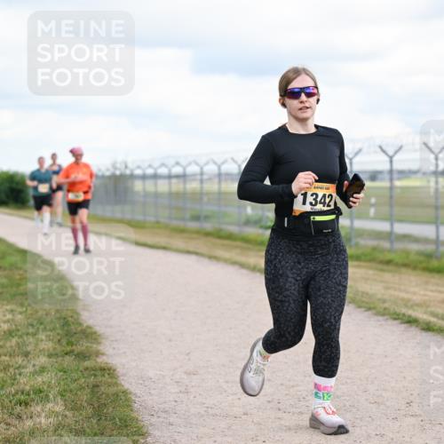 14.09.2025 - Airport Race Dr. Thomas Lammeyer http://msf.ph/oto/8879248 14.09.2025 12:28:11 Laufen 1342 meine-sportfotos.de