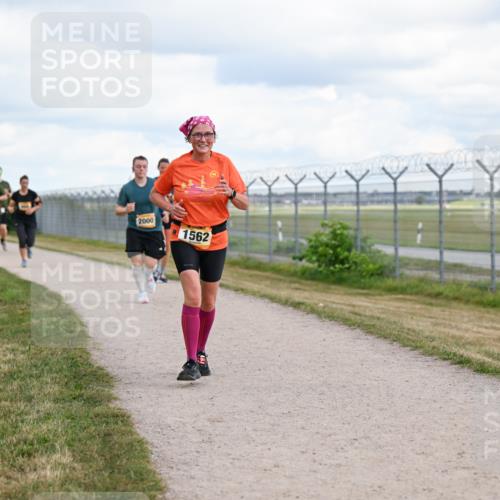 14.09.2025 - Airport Race Dr. Thomas Lammeyer http://msf.ph/oto/8879254 14.09.2025 12:28:15 Laufen 2000, 1562 meine-sportfotos.de