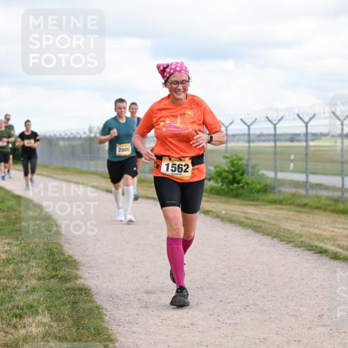 14.09.2025 - Airport Race Dr. Thomas Lammeyer http://msf.ph/oto/8879263 14.09.2025 12:28:15 Laufen 2000, 1562 meine-sportfotos.de