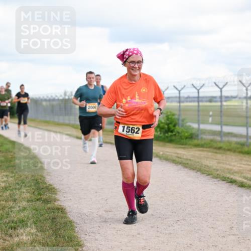 14.09.2025 - Airport Race Dr. Thomas Lammeyer http://msf.ph/oto/8879264 14.09.2025 12:28:16 Laufen 2000, 1562 meine-sportfotos.de