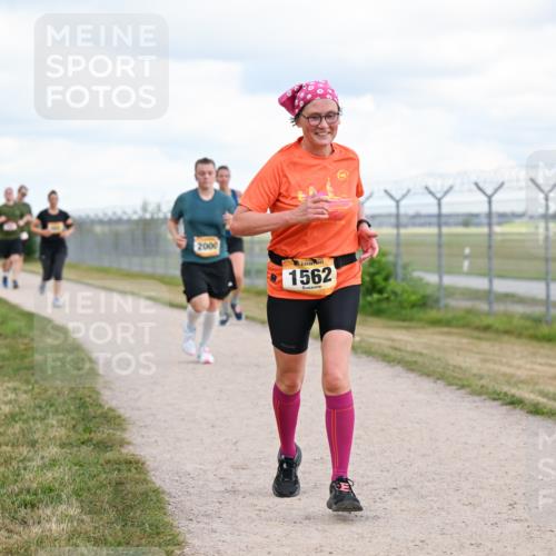 14.09.2025 - Airport Race Dr. Thomas Lammeyer http://msf.ph/oto/8879266 14.09.2025 12:28:16 Laufen 2000, 1562 meine-sportfotos.de
