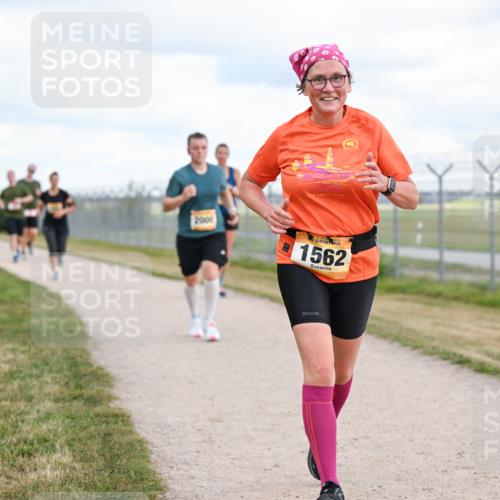 14.09.2025 - Airport Race Dr. Thomas Lammeyer http://msf.ph/oto/8879270 14.09.2025 12:28:16 Laufen 2000, 1562 meine-sportfotos.de