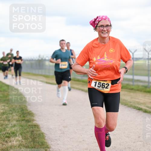 14.09.2025 - Airport Race Dr. Thomas Lammeyer http://msf.ph/oto/8879271 14.09.2025 12:28:16 Laufen 1562 meine-sportfotos.de