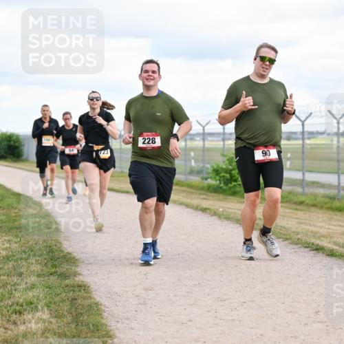14.09.2025 - Airport Race Dr. Thomas Lammeyer http://msf.ph/oto/8879324 14.09.2025 12:28:24 Laufen 1561, 23, 228, 90 meine-sportfotos.de