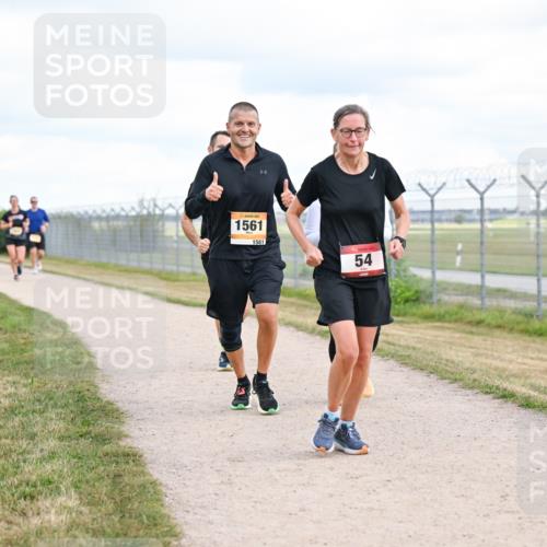 14.09.2025 - Airport Race Dr. Thomas Lammeyer http://msf.ph/oto/8879364 14.09.2025 12:28:27 Laufen 1561, 1561, 54 meine-sportfotos.de