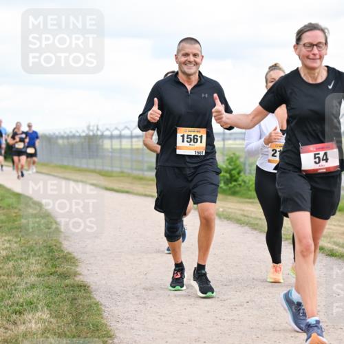 14.09.2025 - Airport Race Dr. Thomas Lammeyer http://msf.ph/oto/8879372 14.09.2025 12:28:28 Laufen 1561, 1561, 21, 54 meine-sportfotos.de