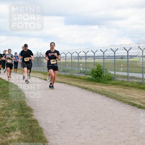 14.09.2025 - Airport Race Dr. Thomas Lammeyer http://msf.ph/oto/8879378 14.09.2025 12:28:33 Laufen 1421, 1352, 933, 1900 meine-sportfotos.de