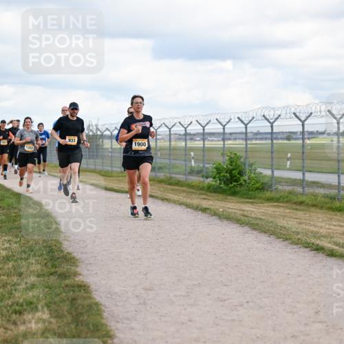 14.09.2025 - Airport Race Dr. Thomas Lammeyer http://msf.ph/oto/8879382 14.09.2025 12:28:33 Laufen 1352, 933, 1900 meine-sportfotos.de