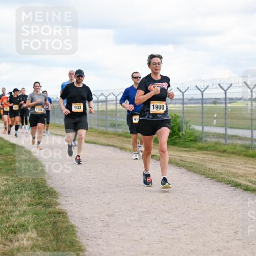 14.09.2025 - Airport Race Dr. Thomas Lammeyer http://msf.ph/oto/8879392 14.09.2025 12:28:35 Laufen 933, 1352, 41, 1900 meine-sportfotos.de