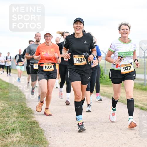 14.09.2025 - Airport Race Dr. Thomas Lammeyer http://msf.ph/oto/8879466 14.09.2025 12:28:42 Laufen 10, 1031, 0, 1421, 927 meine-sportfotos.de