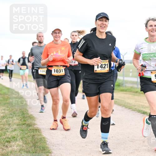 14.09.2025 - Airport Race Dr. Thomas Lammeyer http://msf.ph/oto/8879470 14.09.2025 12:28:43 Laufen 1092, 1031, 312, 1421, 927 meine-sportfotos.de