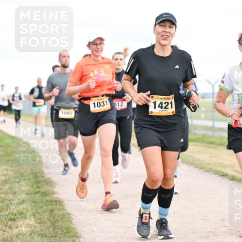 14.09.2025 - Airport Race Dr. Thomas Lammeyer http://msf.ph/oto/8879471 14.09.2025 12:28:43 Laufen 1092, 1031, 812, 1421, 0, 927 meine-sportfotos.de