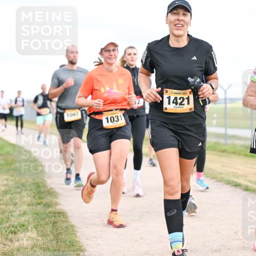 14.09.2025 - Airport Race Dr. Thomas Lammeyer http://msf.ph/oto/8879472 14.09.2025 12:28:43 Laufen 1092, 1421, 0, 6, 1031, 927 meine-sportfotos.de