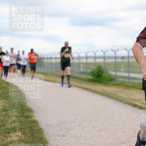 14.09.2025 - Airport Race Dr. Thomas Lammeyer http://msf.ph/oto/8879649 14.09.2025 12:29:09 Laufen 602 meine-sportfotos.de