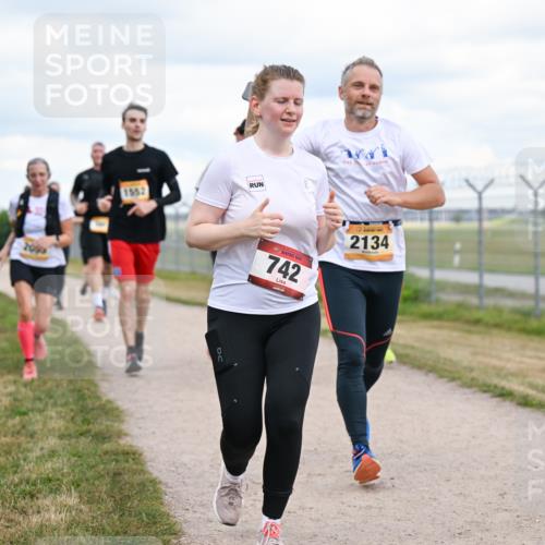 14.09.2025 - Airport Race Dr. Thomas Lammeyer http://msf.ph/oto/8879711 14.09.2025 12:29:17 Laufen 742, 2134 meine-sportfotos.de