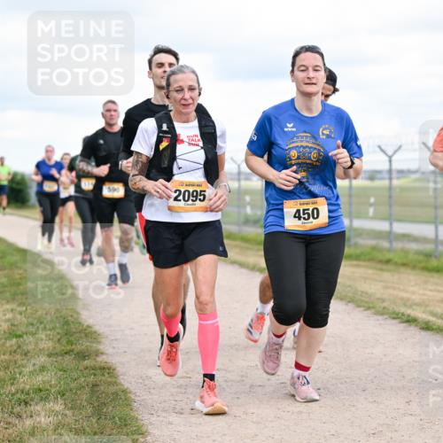 14.09.2025 - Airport Race Dr. Thomas Lammeyer http://msf.ph/oto/8879725 14.09.2025 12:29:18 Laufen 590, 2095, 450, 358 meine-sportfotos.de