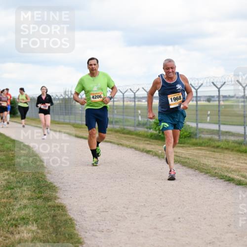 14.09.2025 - Airport Race Dr. Thomas Lammeyer http://msf.ph/oto/8879791 14.09.2025 12:29:29 Laufen 4206, 1968 meine-sportfotos.de