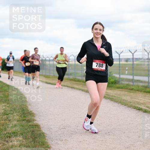 14.09.2025 - Airport Race Dr. Thomas Lammeyer http://msf.ph/oto/8879833 14.09.2025 12:29:34 Laufen 788 meine-sportfotos.de