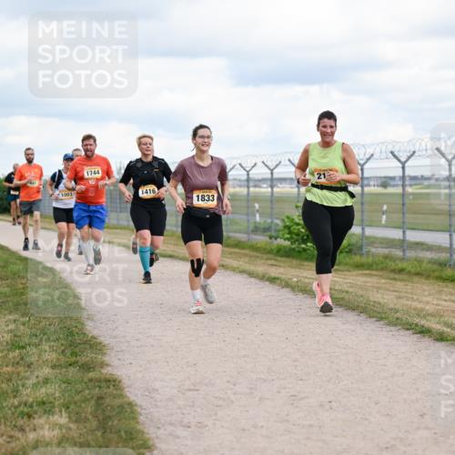14.09.2025 - Airport Race Dr. Thomas Lammeyer http://msf.ph/oto/8879850 14.09.2025 12:29:36 Laufen 1003, 1744, 1416, 1833, 21 meine-sportfotos.de
