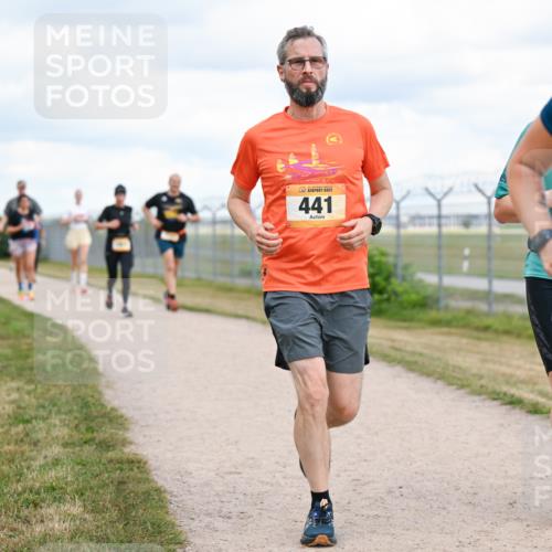 14.09.2025 - Airport Race Dr. Thomas Lammeyer http://msf.ph/oto/8879912 14.09.2025 12:29:43 Laufen 441, 1003 meine-sportfotos.de