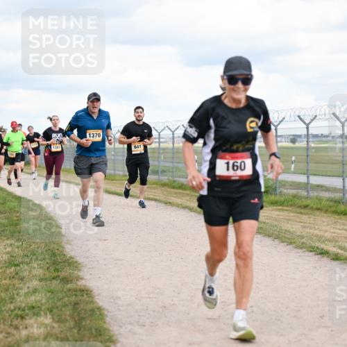 14.09.2025 - Airport Race Dr. Thomas Lammeyer http://msf.ph/oto/8880011 14.09.2025 12:29:56 Laufen 1370, 1383, 641, 160 meine-sportfotos.de