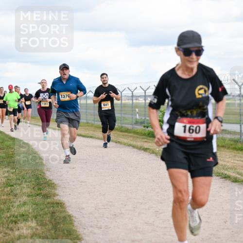 14.09.2025 - Airport Race Dr. Thomas Lammeyer http://msf.ph/oto/8880015 14.09.2025 12:29:56 Laufen 1383, 1376, 641, 160 meine-sportfotos.de