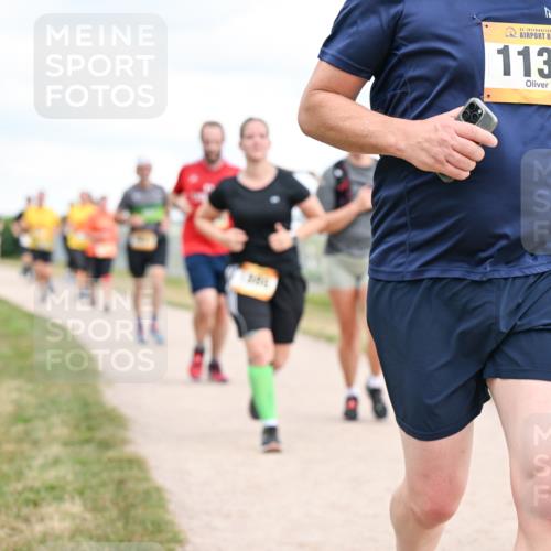 14.09.2025 - Airport Race Dr. Thomas Lammeyer http://msf.ph/oto/8880187 14.09.2025 12:30:18 Laufen 42, 1131, 212 meine-sportfotos.de
