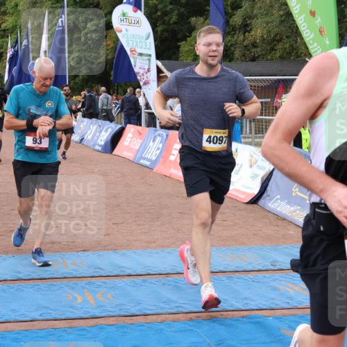 14.09.2025 - Airport Race Strokosch-Dieckow http://msf.ph/oto/8880256 14.09.2025 12:40:35 Ziel 93, 350, 738, 1178, 1285, 1443, 2130, 2137, 4097 meine-sportfotos.de