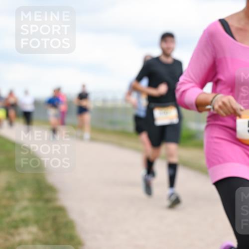 14.09.2025 - Airport Race Dr. Thomas Lammeyer http://msf.ph/oto/8880265 14.09.2025 12:30:26 Laufen 524 meine-sportfotos.de