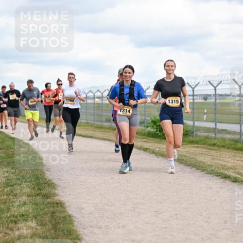 14.09.2025 - Airport Race Dr. Thomas Lammeyer http://msf.ph/oto/8880290 14.09.2025 12:30:31 Laufen 1856, 215, 1768, 1314, 1315 meine-sportfotos.de