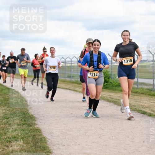 14.09.2025 - Airport Race Dr. Thomas Lammeyer http://msf.ph/oto/8880297 14.09.2025 12:30:31 Laufen 1856, 1768, 1314, 1315 meine-sportfotos.de