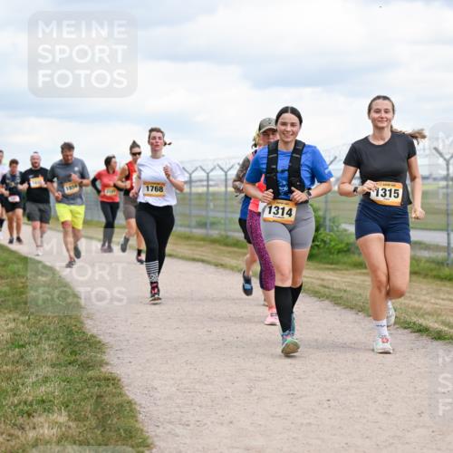 14.09.2025 - Airport Race Dr. Thomas Lammeyer http://msf.ph/oto/8880298 14.09.2025 12:30:31 Laufen 1856, 1768, 1314, 1315 meine-sportfotos.de