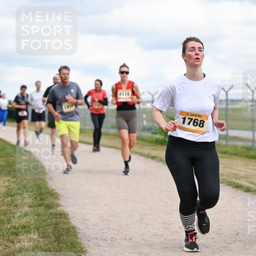 14.09.2025 - Airport Race Dr. Thomas Lammeyer http://msf.ph/oto/8880320 14.09.2025 12:30:34 Laufen 1854, 1768 meine-sportfotos.de