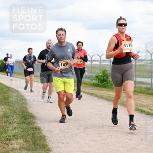 14.09.2025 - Airport Race Dr. Thomas Lammeyer http://msf.ph/oto/8880336 14.09.2025 12:30:35 Laufen 185, 185, 2151, 4116 meine-sportfotos.de