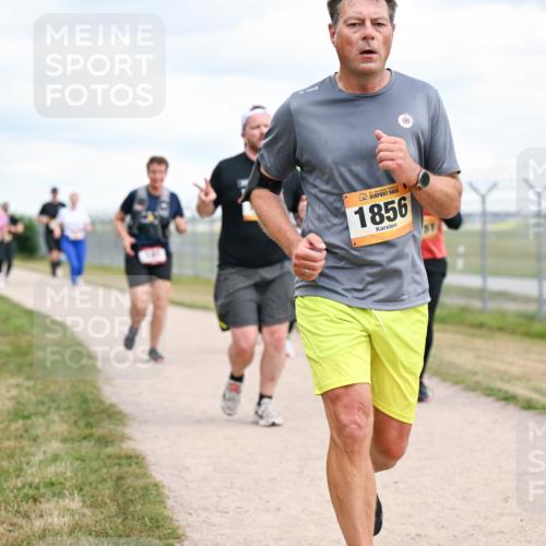 14.09.2025 - Airport Race Dr. Thomas Lammeyer http://msf.ph/oto/8880349 14.09.2025 12:30:37 Laufen 1856 meine-sportfotos.de