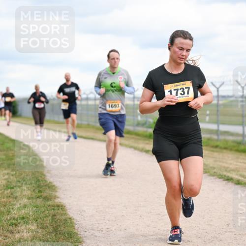 14.09.2025 - Airport Race Dr. Thomas Lammeyer http://msf.ph/oto/8880460 14.09.2025 12:30:50 Laufen 1693, 1737 meine-sportfotos.de