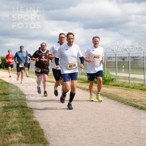 14.09.2025 - Airport Race Dr. Thomas Lammeyer http://msf.ph/oto/8880571 14.09.2025 12:31:02 Laufen 4078, 4080, 1982, 167 meine-sportfotos.de