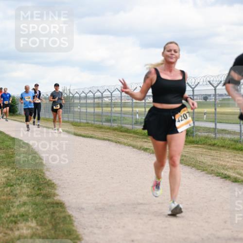 14.09.2025 - Airport Race Dr. Thomas Lammeyer http://msf.ph/oto/8880670 14.09.2025 12:31:13 Laufen 1529, 4207, 497 meine-sportfotos.de