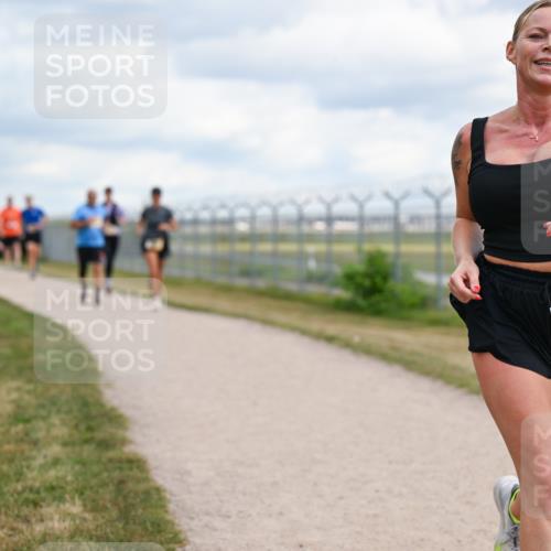 14.09.2025 - Airport Race Dr. Thomas Lammeyer http://msf.ph/oto/8880681 14.09.2025 12:31:14 Laufen 4207, 420 meine-sportfotos.de