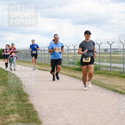14.09.2025 - Airport Race Dr. Thomas Lammeyer http://msf.ph/oto/8880689 14.09.2025 12:31:18 Laufen 1180, 529, 458 meine-sportfotos.de